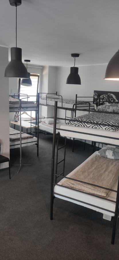 Hostel Sunrise Przy Dw. Zachodnim Warschau Exterior foto